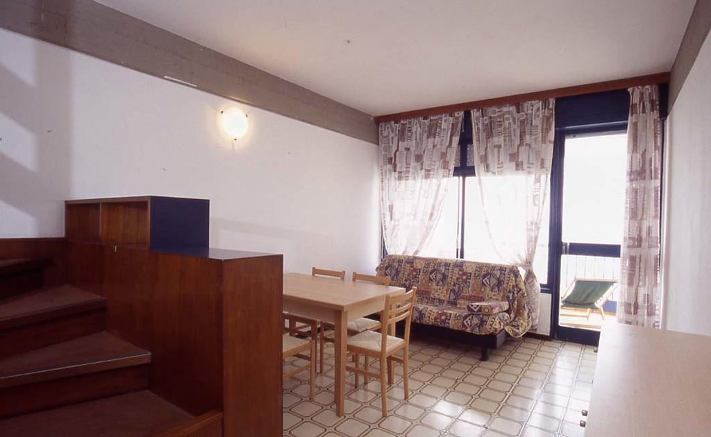 Residence Penelope - Walterigato Apartments Solo Per Famiglie Лидо ди Йезоло Екстериор снимка